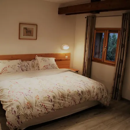 Bed & Breakfast D'hotes Les Peschiers *